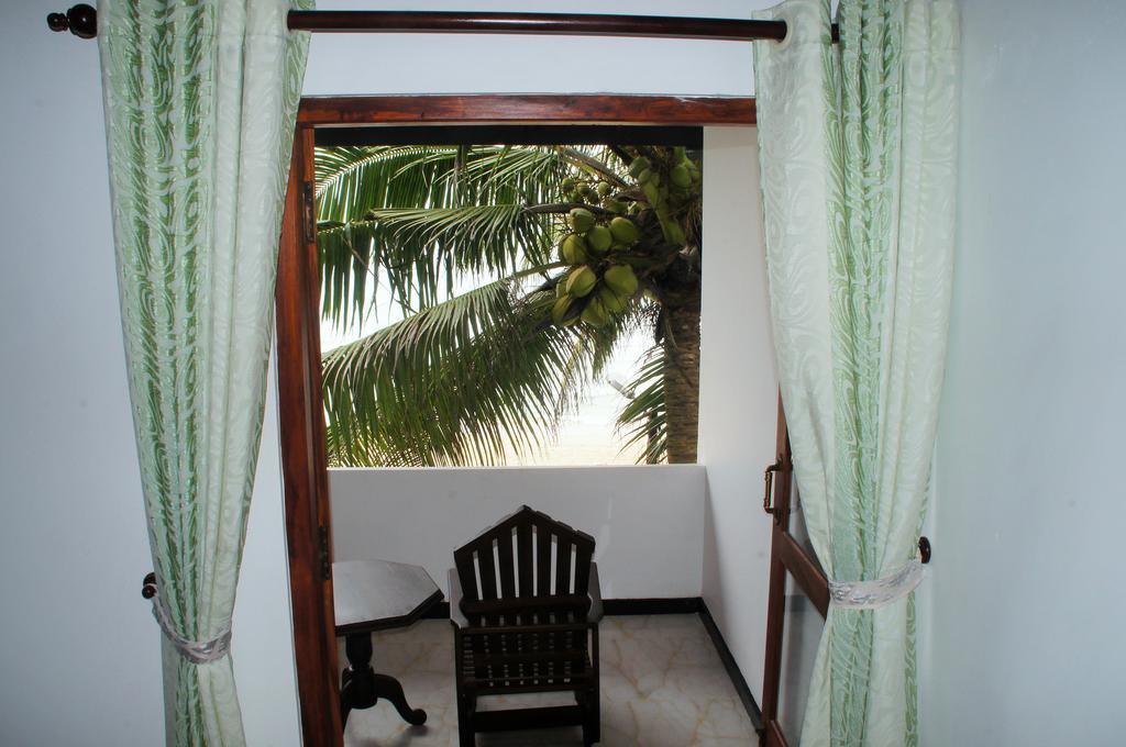 Ritas Hotel Hikkaduwa Chambre photo